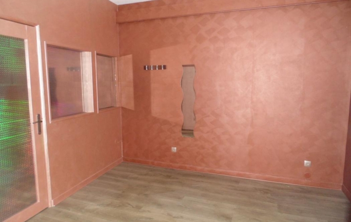 PROST immobilier : Local / Bureau | CHALAMONT (01320) | 50 m2 | 400 € 