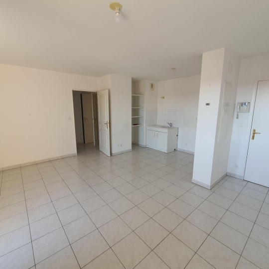  PROST immobilier : Appartement | VONNAS (01540) | 46 m2 | 661 € 