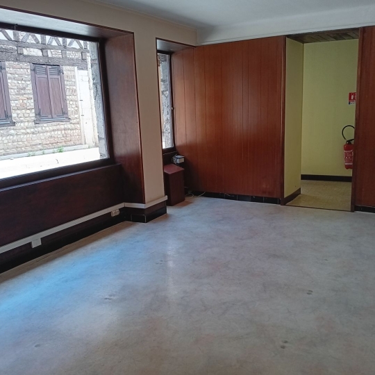  PROST immobilier : Local / Bureau | CHALAMONT (01320) | 55 m2 | 497 € 