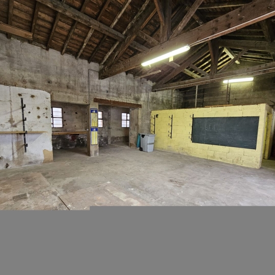  PROST immobilier : Local / Bureau | NEUVILLE-LES-DAMES (01400) | 300 m2 | 840 € 