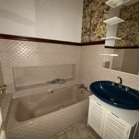  PROST immobilier : Appartement | NEUVILLE-LES-DAMES (01400) | 88 m2 | 650 € 
