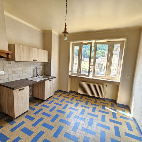  PROST immobilier : Appartement | TENAY (01230) | 91 m2 | 580 € 