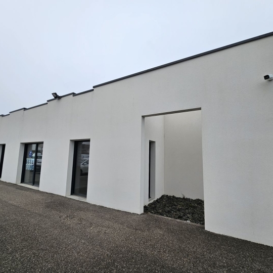 PROST immobilier : Commercial | CHATILLON-SUR-CHALARONNE (01400) | 18.00m2 | 350 €  PROST immobilier : Commercial | CHATILLON-SUR-CHALARONNE (01400) | 18.00m2 | 350 €