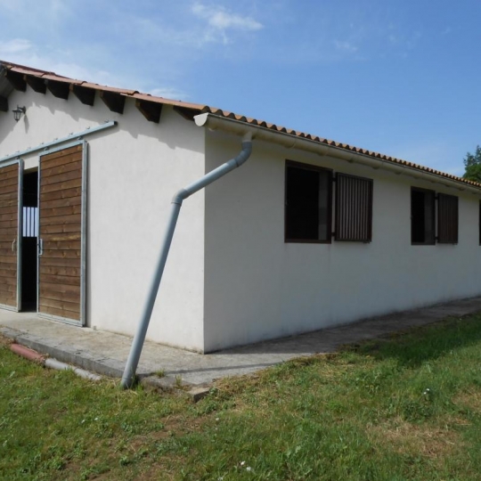 PROST immobilier : Ground | CHALAMONT (01320) | 123.00m2 | 135 000 € 