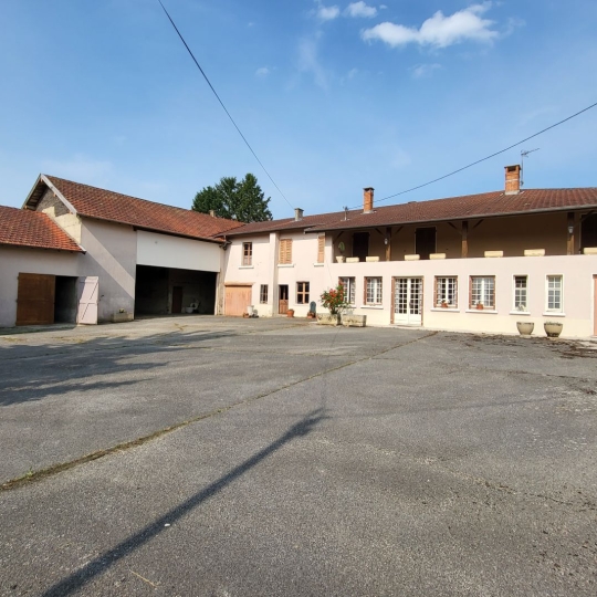  PROST immobilier : Domaines / Propriétés | CHALAMONT (01320) | 118 m2 | 390 000 € 