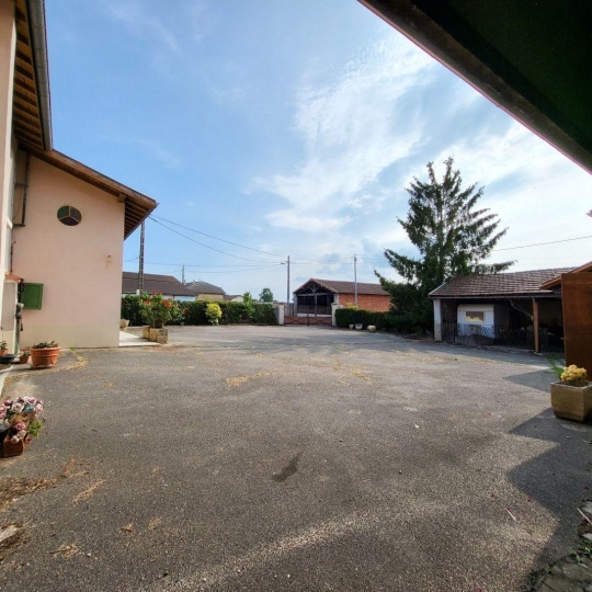  PROST immobilier : Domaines / Propriétés | CHALAMONT (01320) | 118 m2 | 390 000 € 