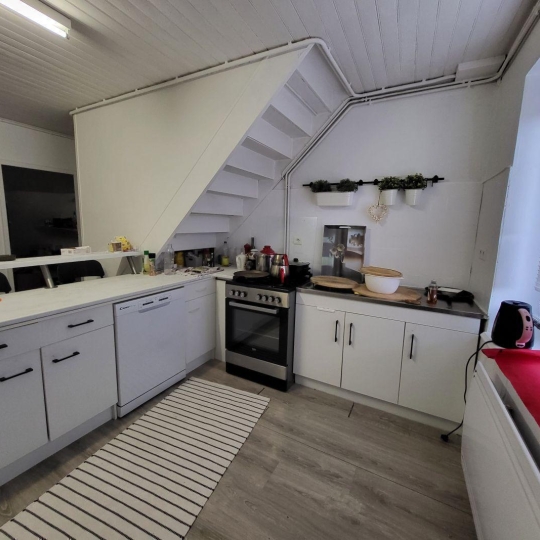  PROST immobilier : Immeuble | CHATILLON-SUR-CHALARONNE (01400) | 295 m2 | 260 000 € 