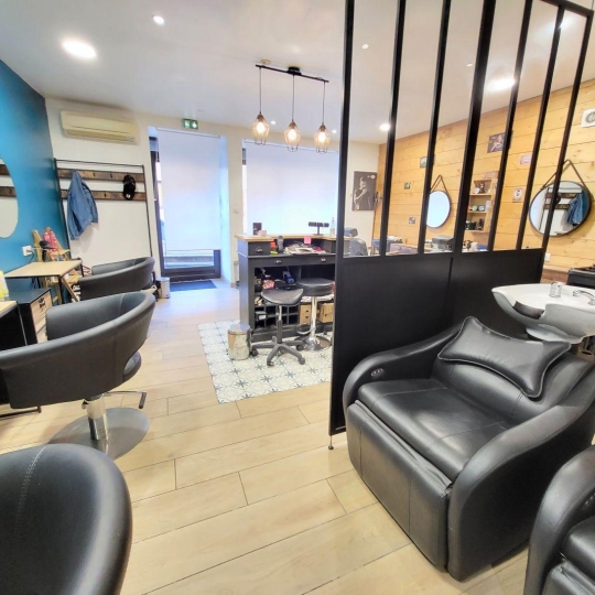  PROST immobilier : Local / Bureau | CHATILLON-SUR-CHALARONNE (01400) | 30 m2 | 15 000 € 