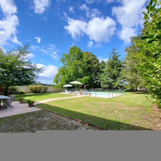  PROST immobilier : Maison / Villa | CHALAMONT (01320) | 195 m2 | 449 000 € 