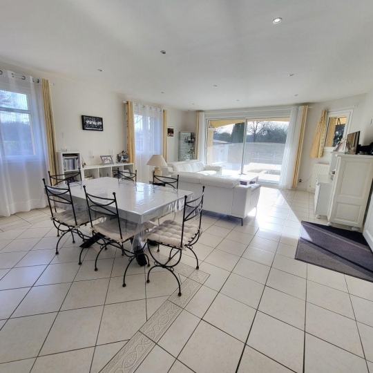  PROST immobilier : Maison / Villa | CHALAMONT (01320) | 137 m2 | 410 000 € 