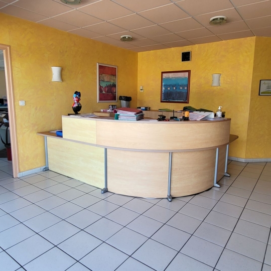  PROST immobilier : Local / Bureau | SAINT-DENIS-LES-BOURG (01000) | 162 m2 | 445 000 € 