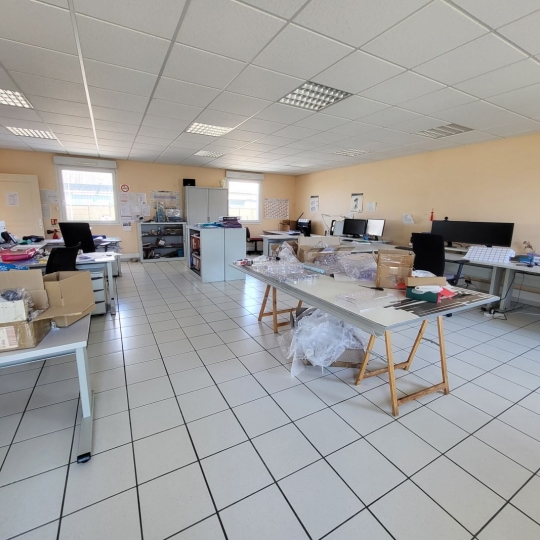  PROST immobilier : Local / Bureau | SAINT-DENIS-LES-BOURG (01000) | 162 m2 | 445 000 € 