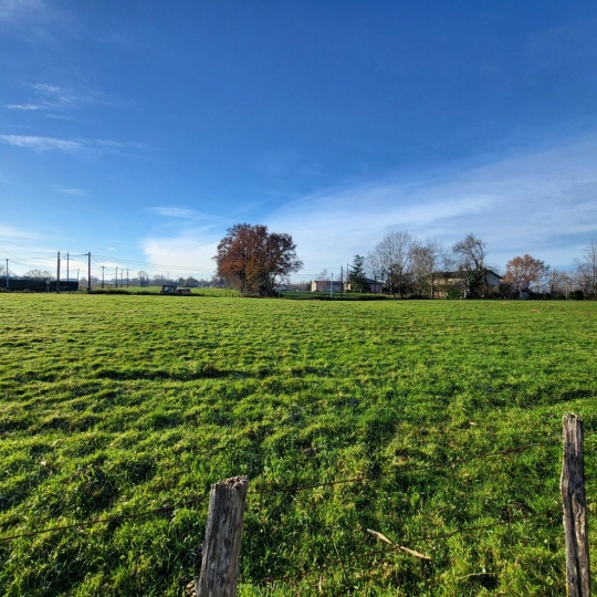  PROST immobilier : Ground | PONT-DE-VAUX (01190) | 1 m2 | 89 000 € 