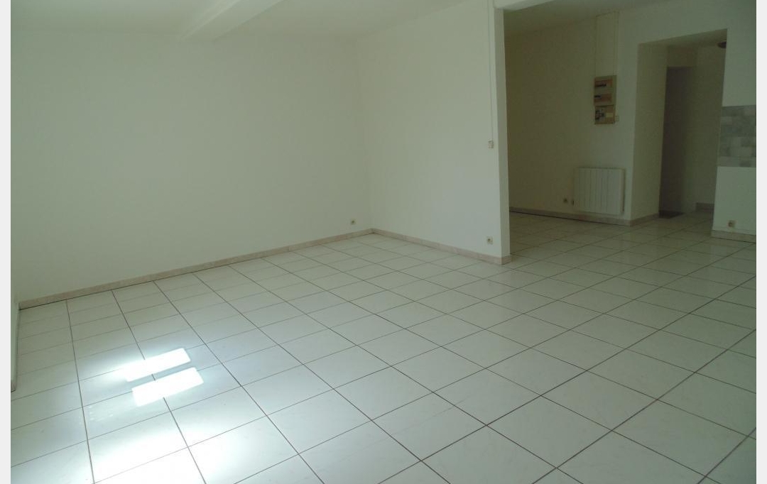 PROST immobilier : Apartment | SAINT-PAUL-DE-VARAX (01240) | 48 m2 | 400 € 