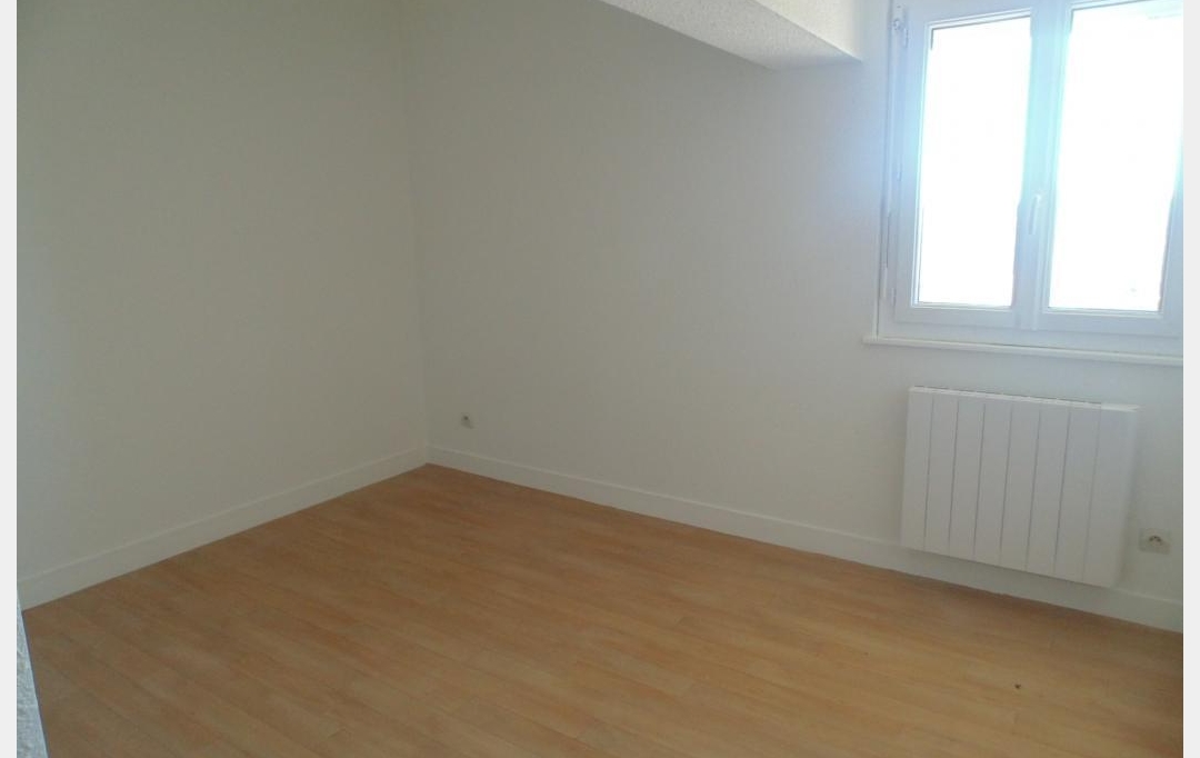 PROST immobilier : Appartement | SAINT-PAUL-DE-VARAX (01240) | 70 m2 | 620 € 