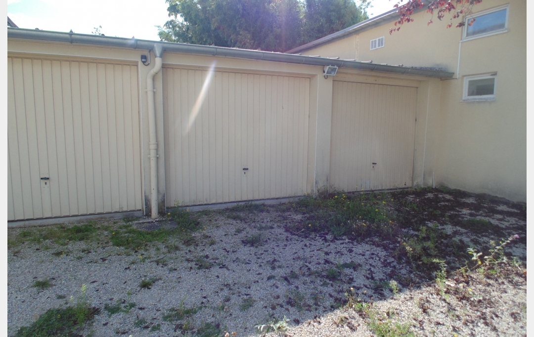 PROST immobilier : Appartement | CHALAMONT (01320) | 80 m2 | 740 € 