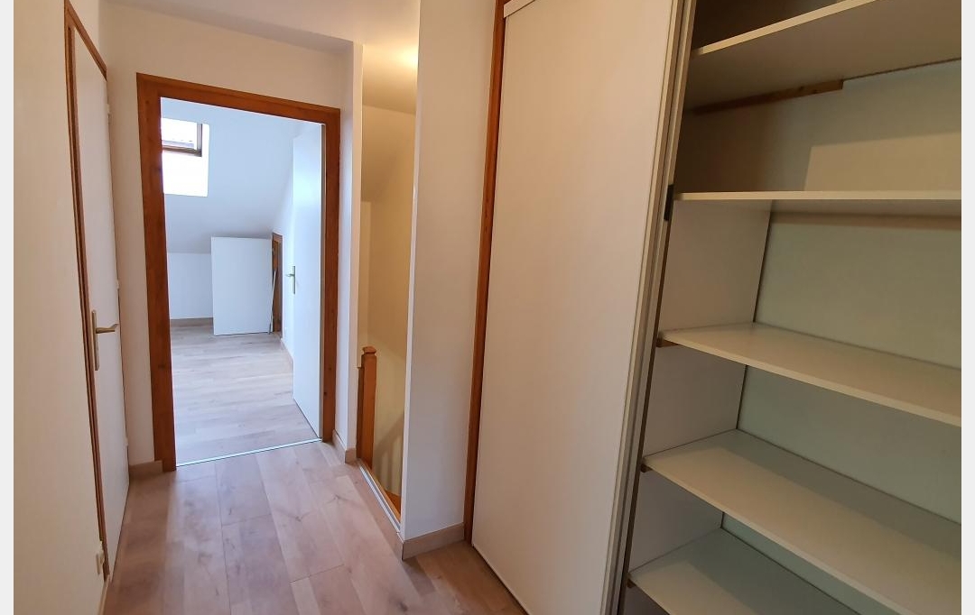 PROST immobilier : Appartement | MEILLONNAS (01370) | 62 m2 | 650 € 