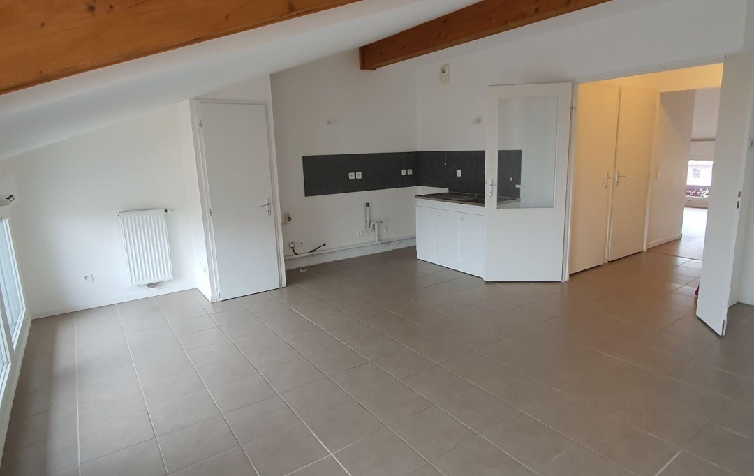 PROST immobilier : Appartement | SAINT-ANDRE-DE-CORCY (01390) | 65 m2 | 860 € 