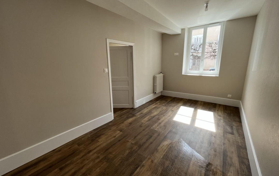 PROST immobilier : Appartement | BOURG-EN-BRESSE (01000) | 47 m2 | 680 € 