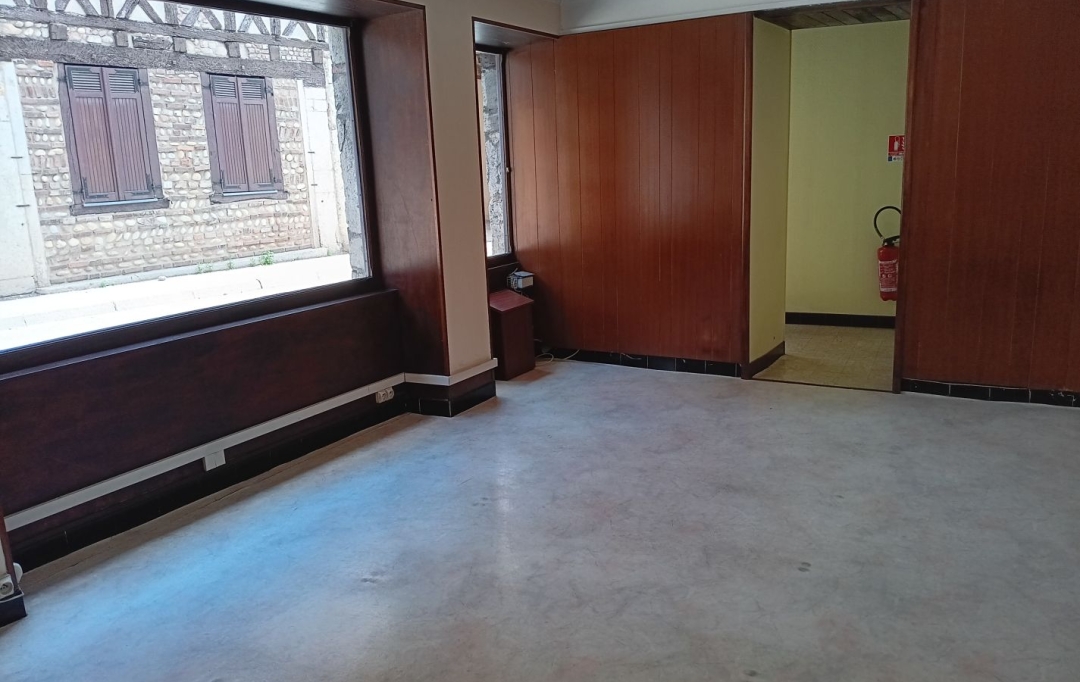 PROST immobilier : Local / Bureau | CHALAMONT (01320) | 55 m2 | 497 € 