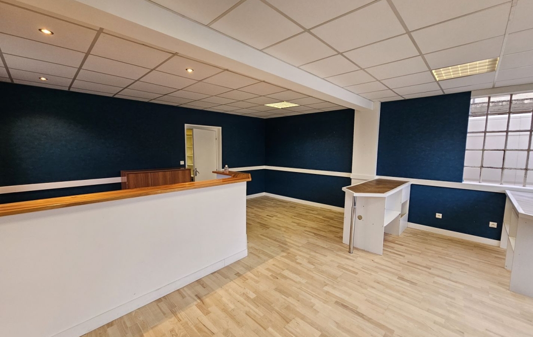 PROST immobilier : Local / Bureau | NEUVILLE-LES-DAMES (01400) | 300 m2 | 840 € 