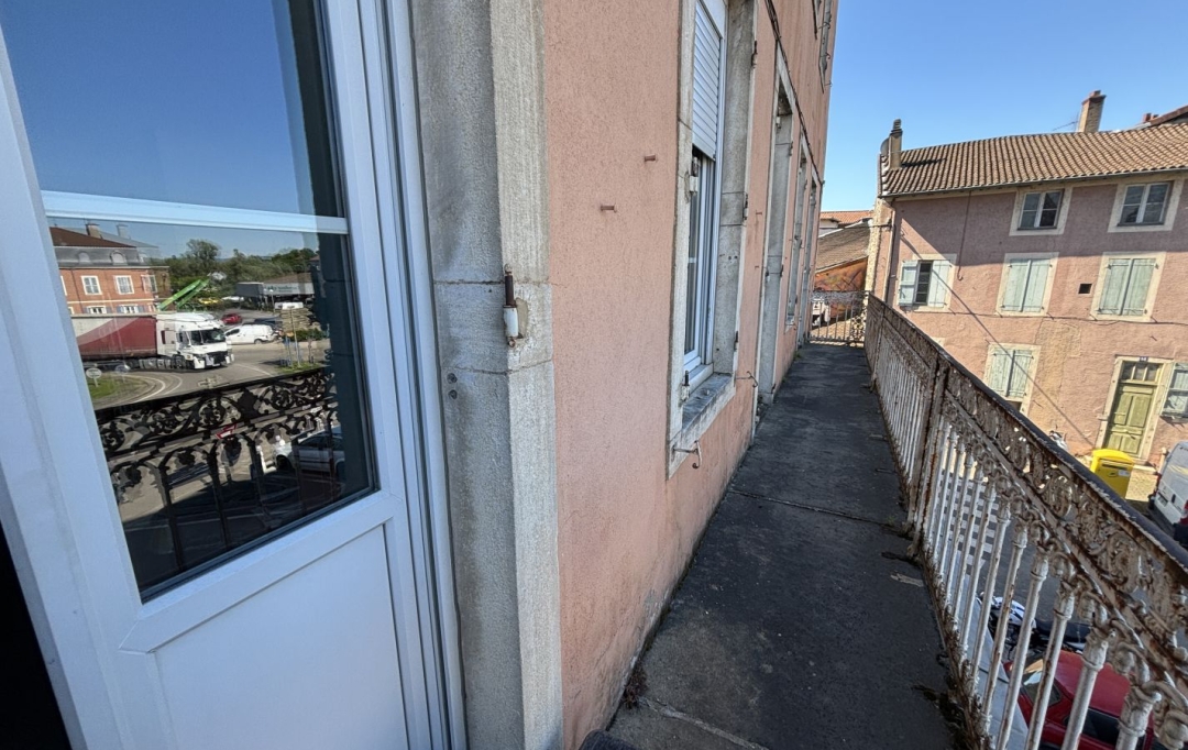 PROST immobilier : Appartement | PONT-DE-VAUX (01190) | 134 m2 | 725 € 