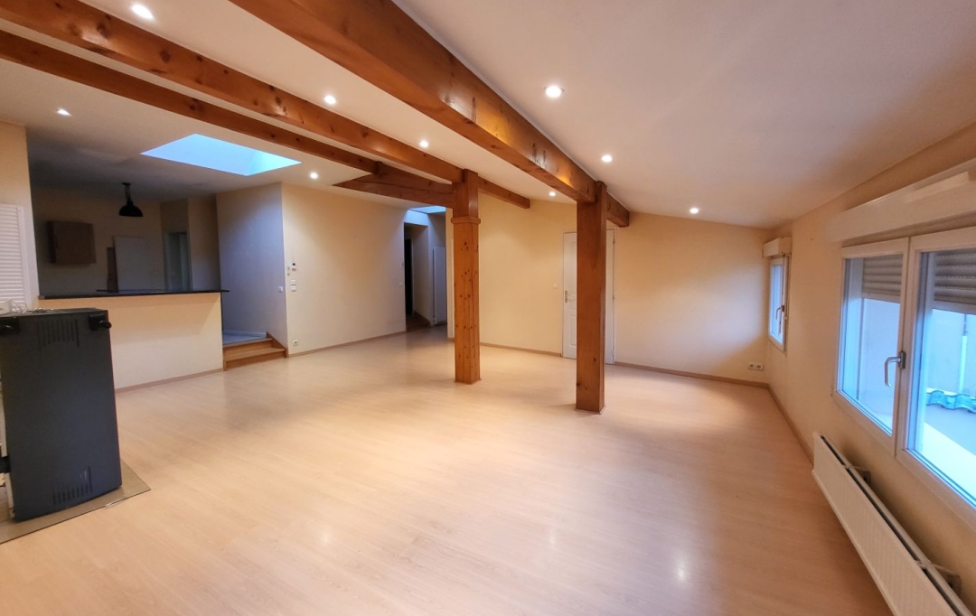 PROST immobilier : Immeuble | SAINT-PAUL-DE-VARAX (01240) | 130 m2 | 350 000 € 