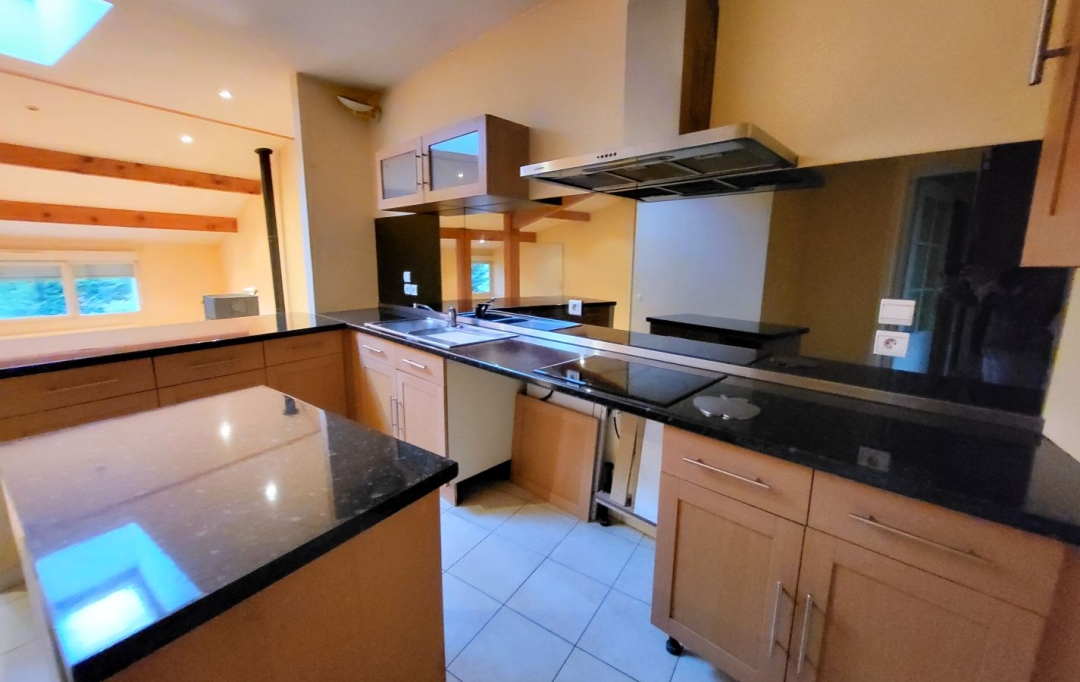 PROST immobilier : Immeuble | SAINT-PAUL-DE-VARAX (01240) | 141 m2 | 299 000 € 