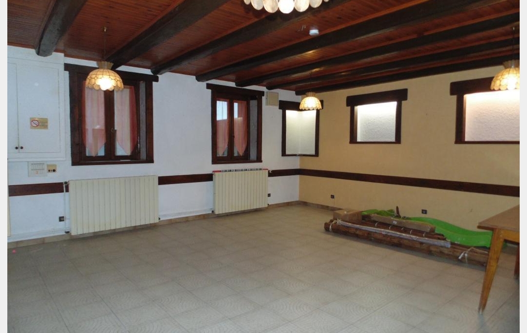 PROST immobilier : House | CHALAMONT (01320) | 420 m2 | 220 000 € 