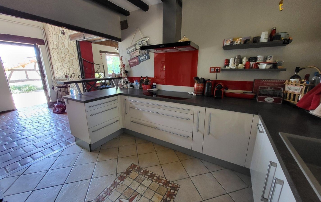 PROST immobilier : Maison / Villa | BOURG-EN-BRESSE (01000) | 209 m2 | 579 000 € 