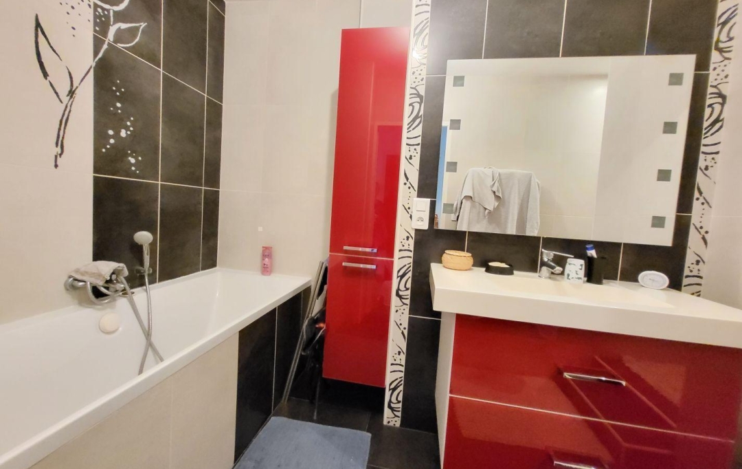 PROST immobilier : Appartement | CHALAMONT (01320) | 135 m2 | 200 000 € 
