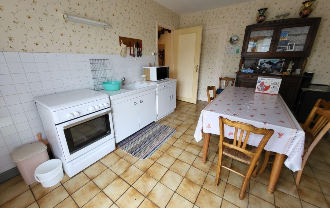 PROST immobilier : Maison / Villa | PERONNAS (01960) | 167 m2 | 240 000 € 