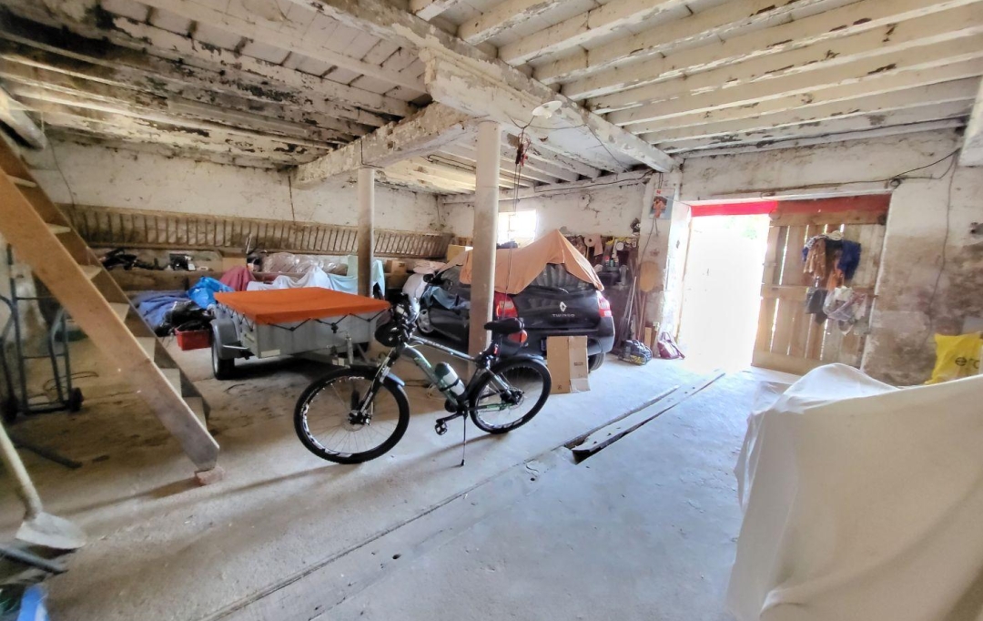 PROST immobilier : Other | CHALAMONT (01320) | 115 m2 | 99 000 € 