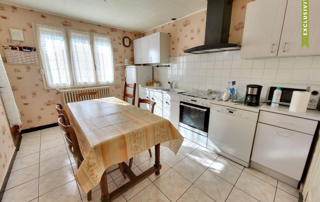 PROST immobilier : Maison / Villa | PERONNAS (01960) | 104 m2 | 220 000 € 