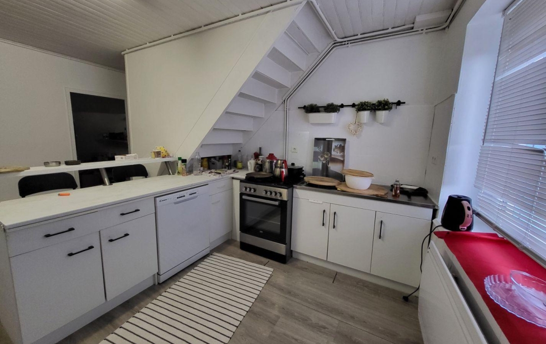 PROST immobilier : Immeuble | CHATILLON-SUR-CHALARONNE (01400) | 295 m2 | 260 000 € 