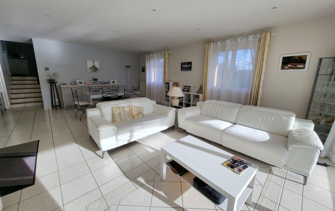 PROST immobilier : Maison / Villa | CHALAMONT (01320) | 137 m2 | 410 000 € 