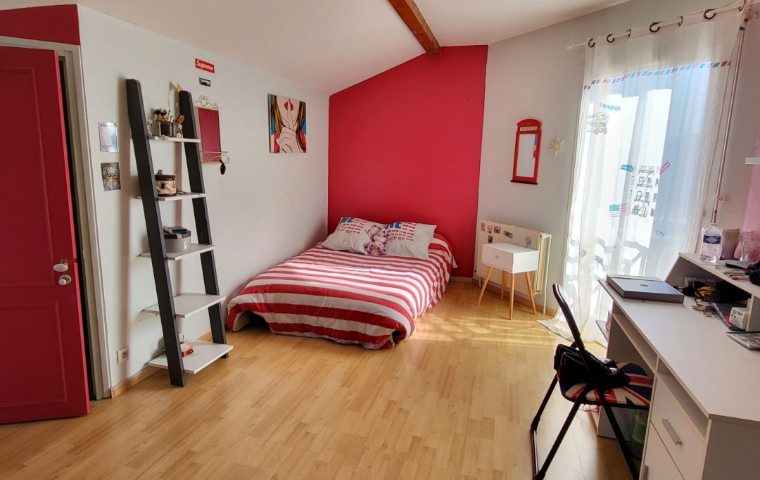 PROST immobilier : Maison / Villa | SAINT-DENIS-LES-BOURG (01000) | 190 m2 | 445 000 € 