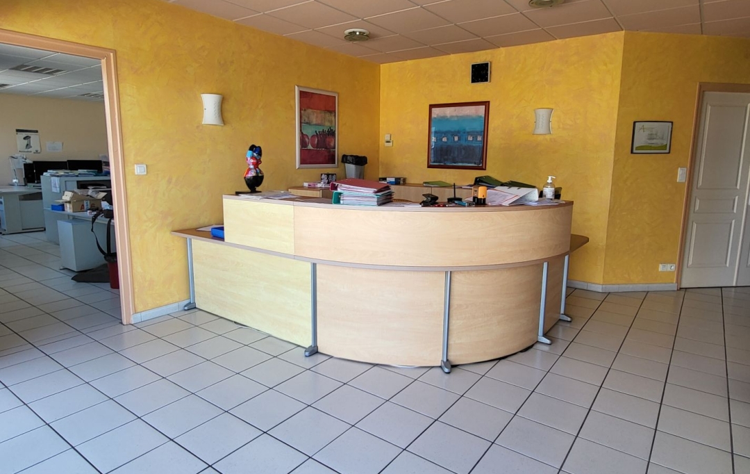 PROST immobilier : Local / Bureau | SAINT-DENIS-LES-BOURG (01000) | 162 m2 | 445 000 € 