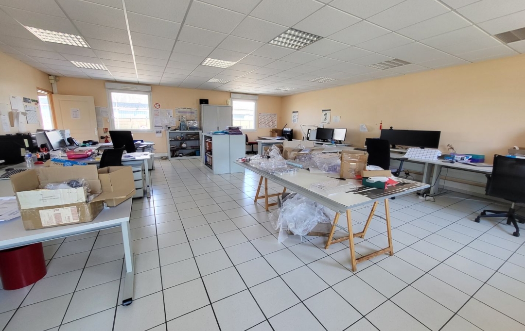 PROST immobilier : Local / Bureau | SAINT-DENIS-LES-BOURG (01000) | 162 m2 | 445 000 € 