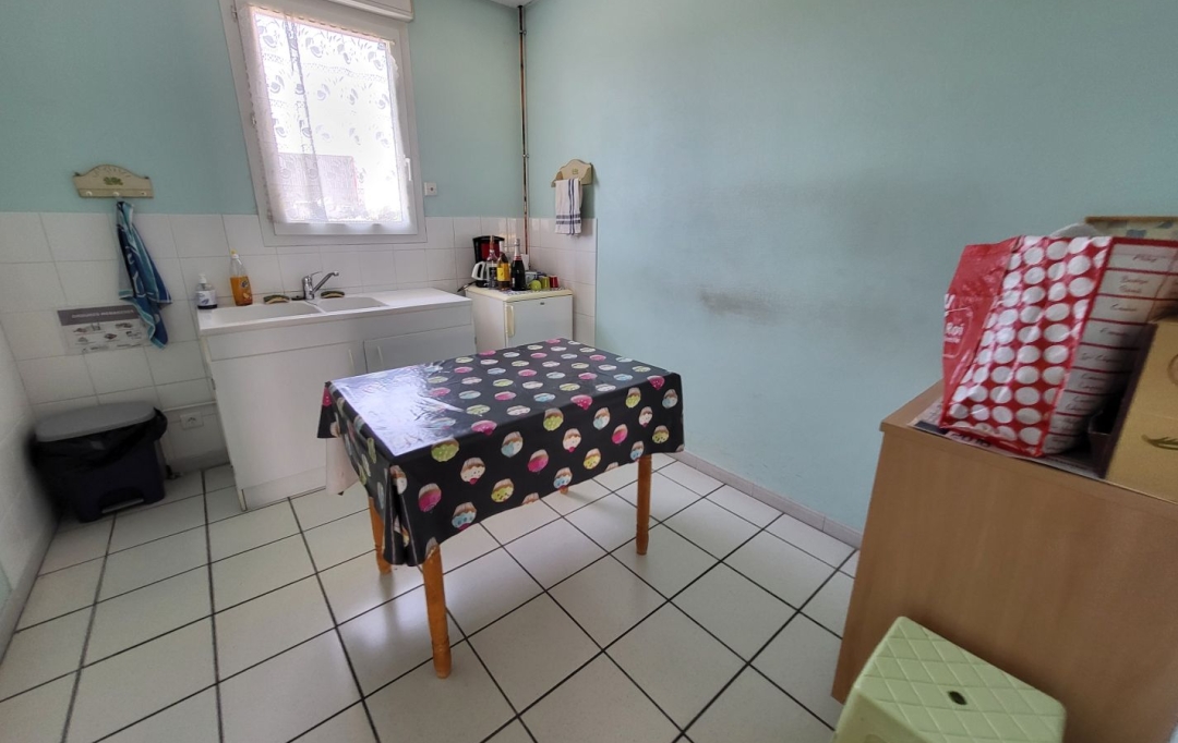 PROST immobilier : Local / Bureau | SAINT-DENIS-LES-BOURG (01000) | 162 m2 | 445 000 € 