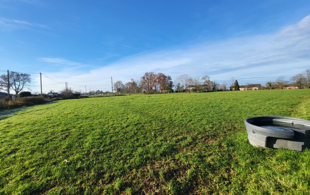 PROST immobilier : Ground | PONT-DE-VAUX (01190) | 1 m2 | 89 000 € 