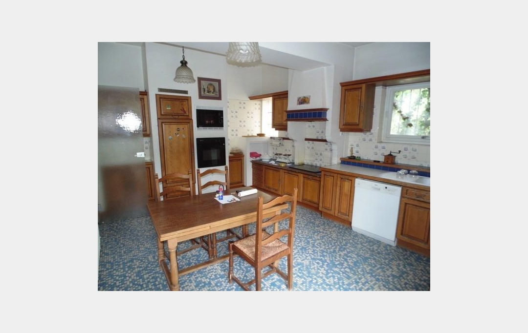 PROST immobilier : Maison / Villa | DOMPIERRE-SUR-VEYLE (01240) | 300 m2 | 320 000 € 