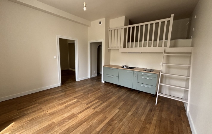 Appartement P2 BOURG-EN-BRESSE 36 m2 590 € Appartement P2 BOURG-EN-BRESSE 36 m2 590 €