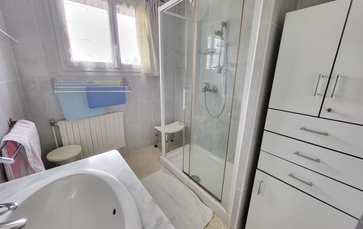 Maison PERONNAS 167 m2 280 000 € Maison PERONNAS 167 m2 280 000 €
