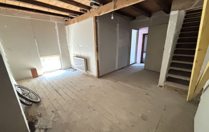  PROST immobilier Maison / Villa | CHALAMONT (01320) | 142 m2 | 110 000 € 
