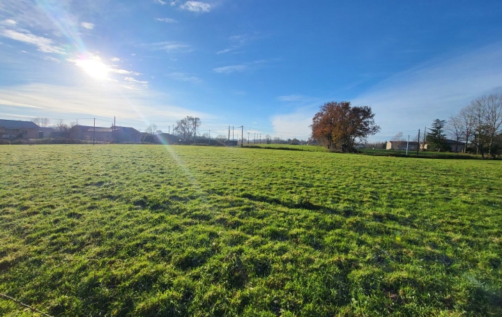 Terrain PONT-DE-VAUX 1 m2 89 000 € Terrain PONT-DE-VAUX 1 m2 89 000 €