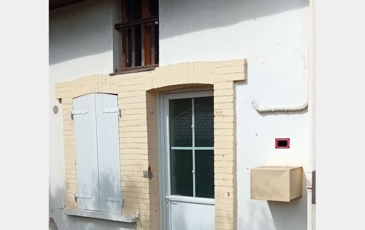 Maison CHALAMONT 45 m2 105 000 € Maison CHALAMONT 45 m2 105 000 €
